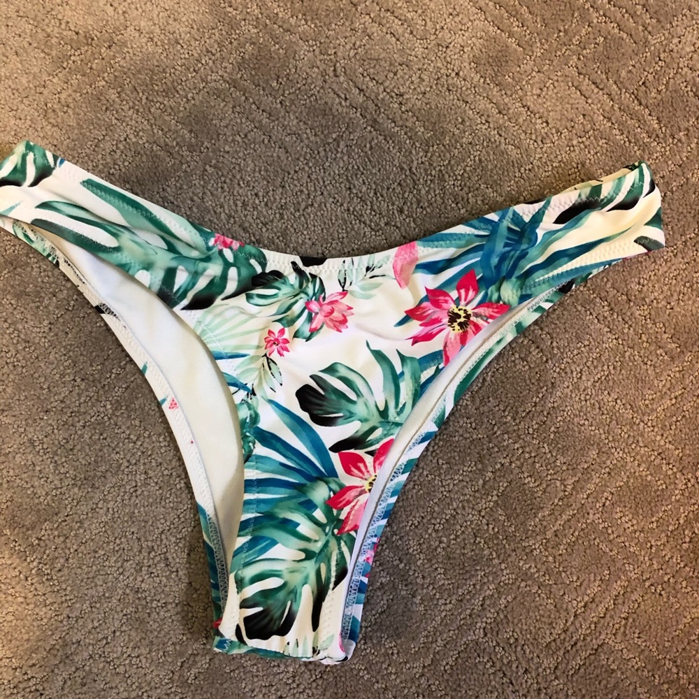 Floral bikini bottoms